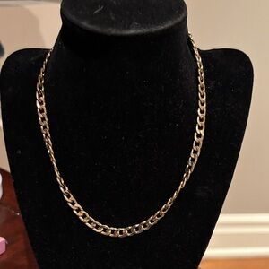 Elegant Gold Chain Necklace